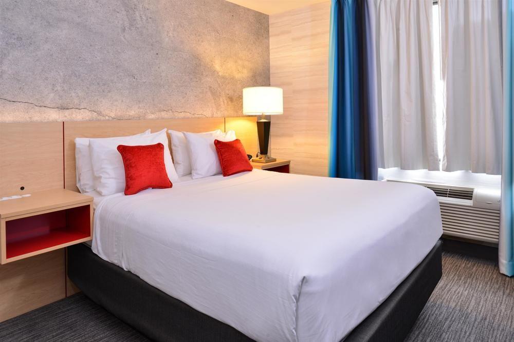 Red Lion Inn And Suites Brooklyn Nova Iorque Exterior foto
